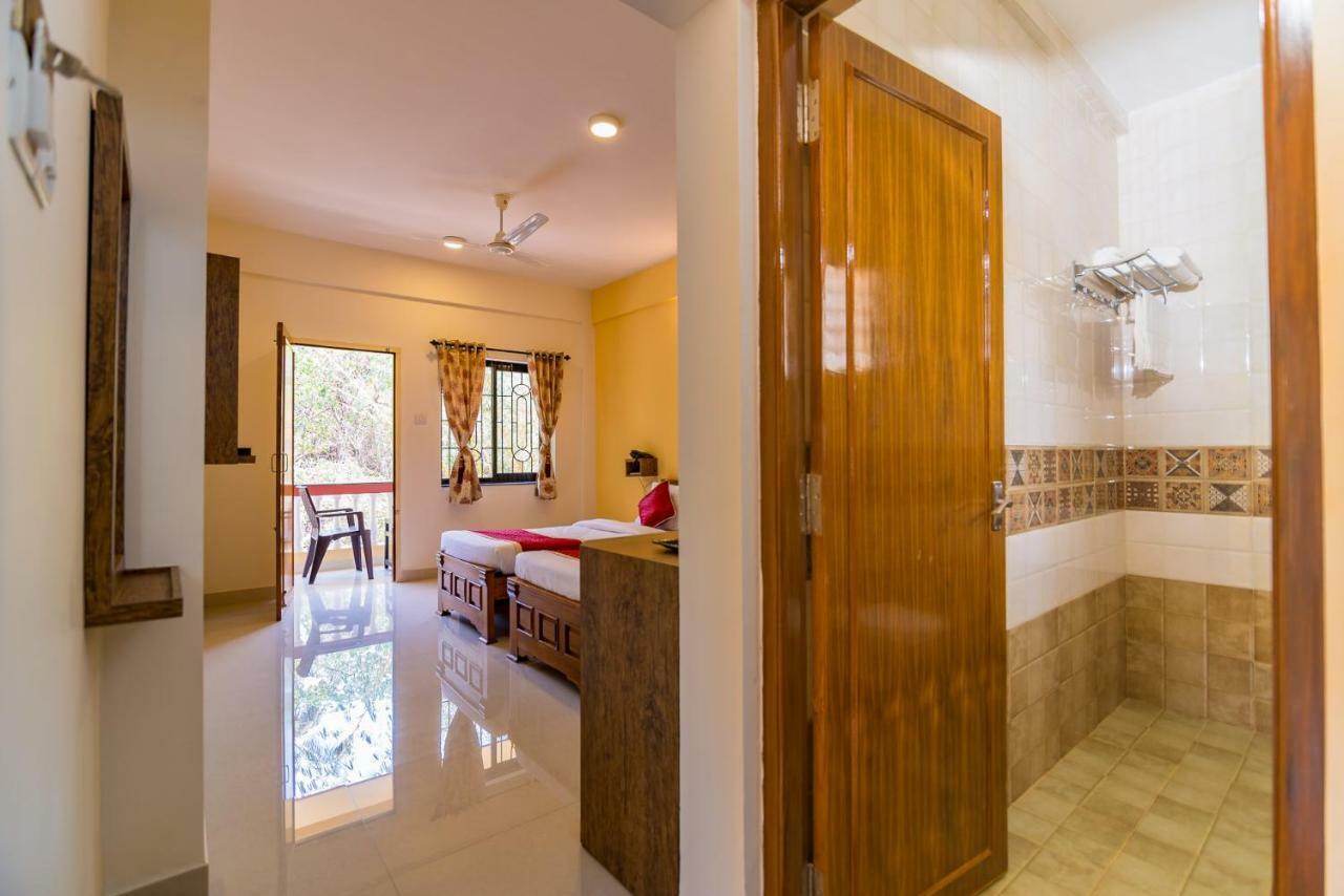 Di Casa Resort Калангуте Екстериор снимка