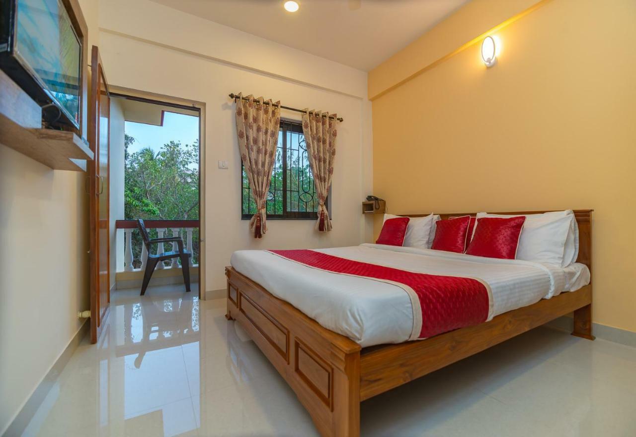 Di Casa Resort Калангуте Екстериор снимка